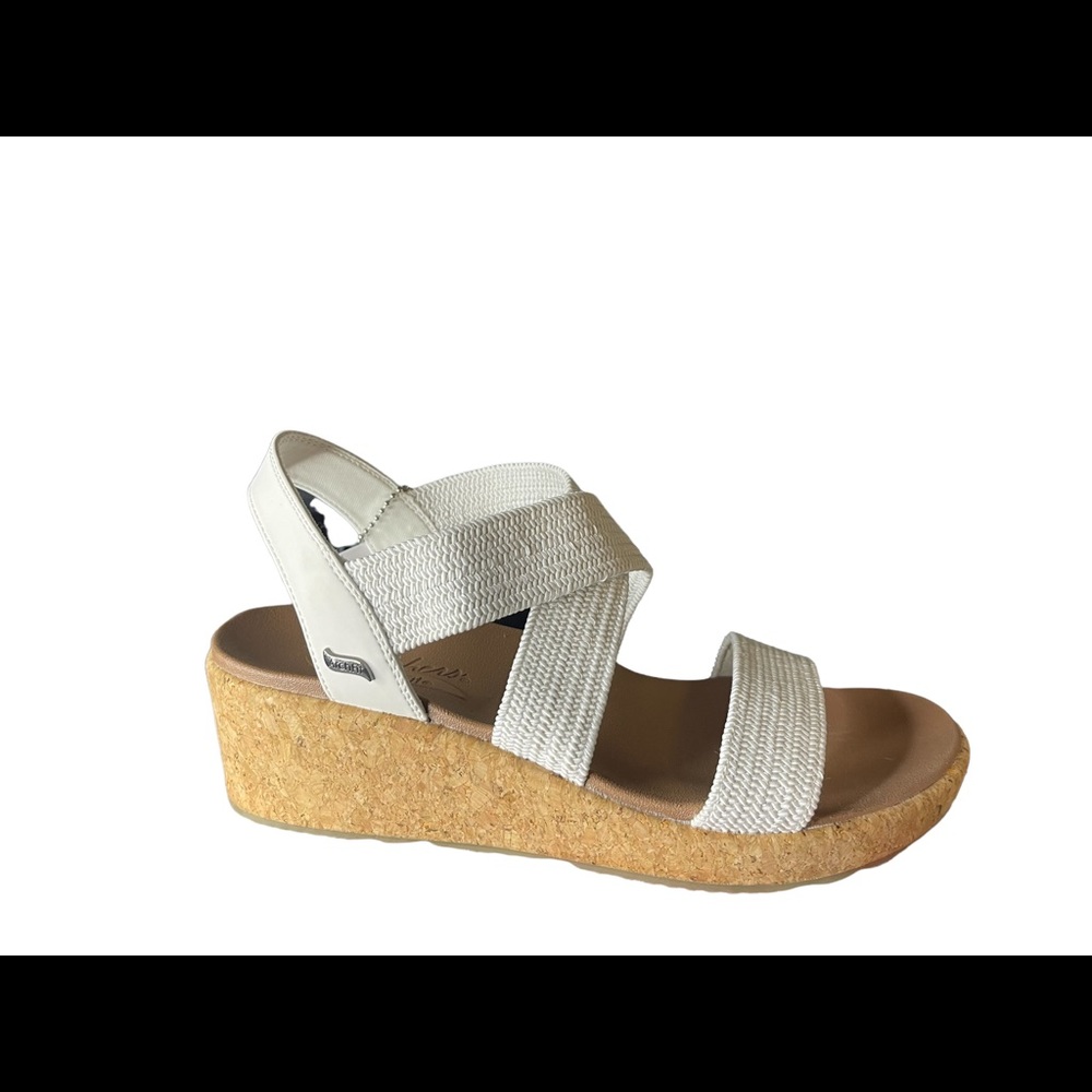 - Skechers Arch Fit Beverlee - Love Stays